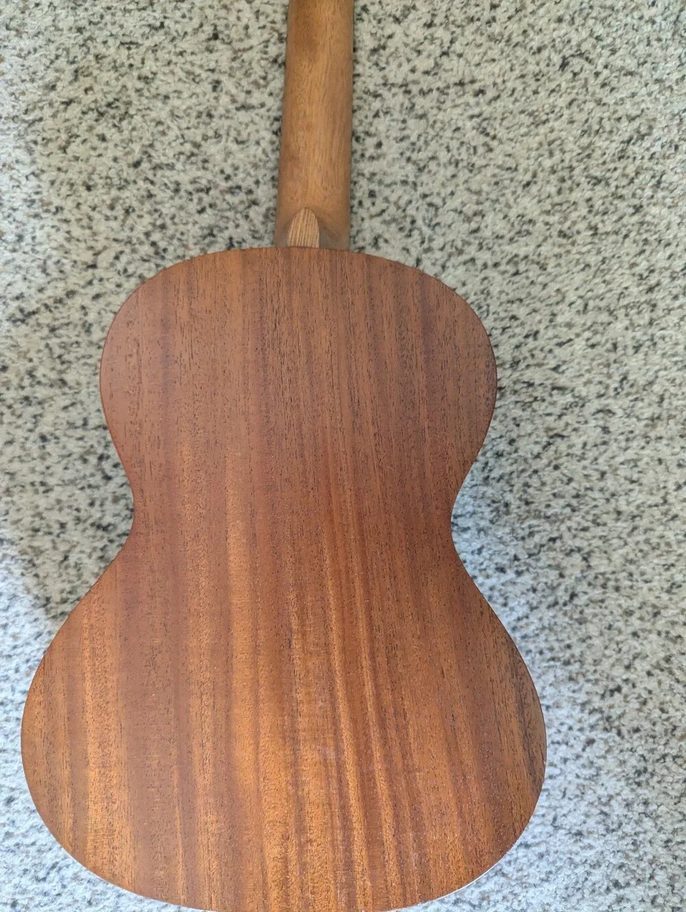 Kala Soprano Ukulele in Warm Mahogany - Picture 5 of 6